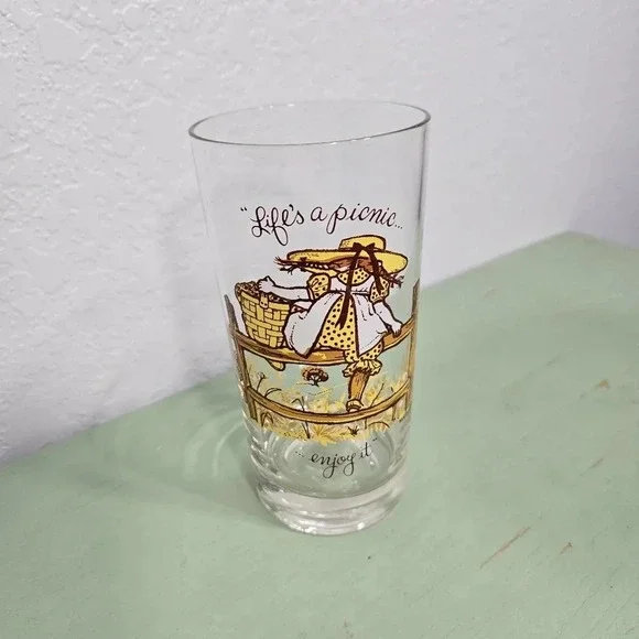 Holly Hobbie "Life's a picnic...enjoy it" Glass Cup Tumbler American Greetings - Picture 8 of 8